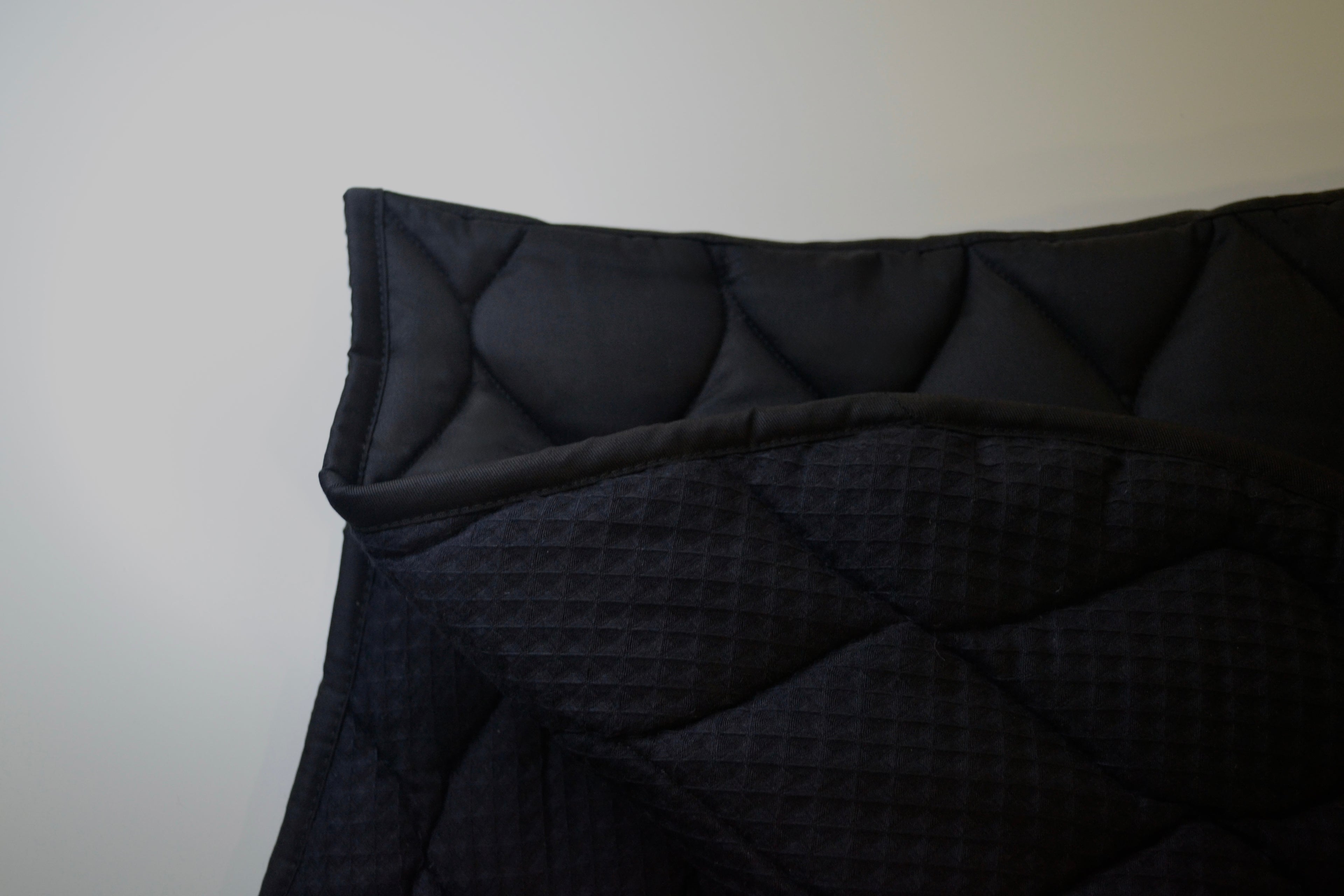 Saltonero Moonlight Ugró Nyeregalátét